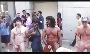 Một cô gái tóc vàng Chloe là một người bạn đáng yêu của tôi. Cô gái này là rất đam mê và dễ bị kích động. Đó là lý do cậu có thể có quan hệ tình dục với tôi trên xe buýt, hoặc trong xe mà không có bất kỳ vấn đề. Cùng lúc đó, tình dục trong giao thông trên đường quay về, và do đó, với tôi, nhiều hơn và nhiều hơn nữa. Đúng là đôi khi các bộ điều khiển đang bị xúc phạm và nghỉ hưu, nhưng jav nhật bản đây là một thặng dư.