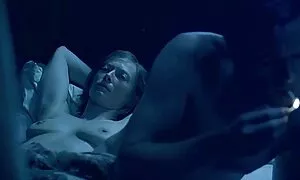 Trong những ngày gần đây, châu Á, người phụ nữ đã không ăn gì cả, và chỉ có vọt nước để rửa sạch cơ thể của mình. Nhưng những gì một geisha nữ hoàng phim người lớn nhật bản không từ chối là tình dục và cô hăng hái với một người Anh như vậy là kết thúc của hành động, cô ấy phải ăn siêu bổ dưỡng tinh trùng.