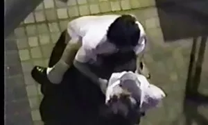 Một trẻ hoạt náo viên, quản lý để mang một cầu thủ bóng đá để truy cập. Được diễn viên phim khiêu dâm nhật rồi, nó sẽ chỉ là ngu ngốc ngồi xuống với một ngôi sao và uống trà ngớ ngẩn và sau đó để nó đi, nhưng để quan hệ với anh ta vậy mà dương vật của mình sẽ mỗi lỗ của một nhóm đấu thầu, do đó mỗi phút sao tình dục sẽ được nhớ mãi trong nhiều năm, này - một điều.