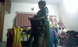 Thật tốt phim zet moi nhat được thấy cô gái mới, chưa hư hỏng của hiệu suất. Đó là không ít dễ chịu cho bạn trai của cô để xâm nhập vào trẻ và thân hình thon thả của bà nhộng phỏng vấn. Ngồi thoải mái trên ghế sofa nhỏ, các cặp đôi, cho thấy một lớp học thạc sĩ vào những thú vui xác thịt. Anita, mặc dù trẻ, biết làm thế nào để làm vui lòng một người đàn ông.