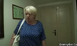 Kheo phụ nữ dài và chậm jav dep nhat rãi ép một chi, nhiệt tình, liếm đầu. Cô thích loại này chơi, vì vậy cô ta cho một chất kích thích cho bạn bè của mình. Một người bạn, mình gia hơn tất cả, sau đó hắn những gì hắn muốn: một biển trắng những cảm xúc tích cực.