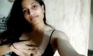 Một buổi tối dễ chịu, một phụ nữ với mái tóc dài và bạn trai cô từ Tagil quyết định dành buổi tối cùng nhau. Nhưng các bạn đang che giấu điều gì đó. Nó tương ứng với một loại Vasya, người đã không thể giúp đỡ, nhưng đái ra bạn trai của cô. diễn viên sex nhật bản Như là hình phạt ngài một người bạn gái có làm tình cùng một lúc.