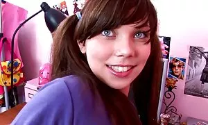 Xa là khác nhau và các bậc thầy của cơ thể con người biết nó rất tốt. Khi những trẻ, xinh phim xx moi nhat đẹp, Anita đến để xem các ông đấm bóp, ông nói với cô từ lần đầu tiên, rằng cô ấy sẽ là của mình. Và vì vậy, nó đã xảy ra. Các cậu bé, xoa nhạy cảm của mình khu với sự dịu dàng như vậy và khêu gợi rằng các cô gái mình đã không nhận ra cô đã cho mình một người đàn ông bảo tồn được gấp đôi tuổi.