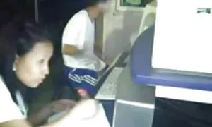 Béo phì, cô đặt một ăn trên cơ cập nhật phim sex thể của rắn nếp gấp của béo, và đi ra ngoài đi bộ xuống kè. Chỉ có một biến thái hói nhìn chằm chằm vào ngài tắt tiếng con. Các chàng trai gặp một người phụ nữ và đưa cô về nhà. Một kẻ hư hỏng, một người rất béo và gia.