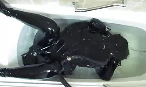 Một vẻ đẹp trẻ đến cuộc phỏng vấn với mục đích của đạt được sự nổi tiếng và hiển thị các tốt nhất cô ta có thể: chết tiệt. Các con điếm đã tình dục đầu tiên trong sự kiện như vậy, như là một kết quả sex gay nhật hd của những con sóng của niềm vui roi âm hộ của cô.