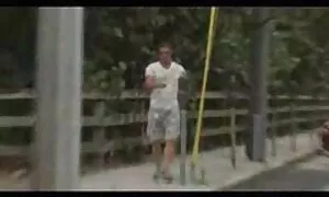 Cậu bé dừng lại bởi bạn gái của mình không chỉ cho trà hay để giúp đỡ sửa chữa, nhưng cũng có thể cung cấp cho anh một cái gì đó khác. Tình dục với một người bạn đối với một số sẽ vẻ không bình thường. Nhưng nếu cháu có tìm ra, thì đó là hoàn toàn không có gì phải ngạc nhiên. Ở đây, ở Mỹ, cho một thời gian dài, trong những xu phim sex nhật bản người lớn hướng của nhóm với sự hủy diệt của tất cả các lỗ của nạn nhân.