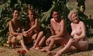 Bà nội trợ được một đẳng cấp riêng biệt của mọi người. phim jav nhat ban khong che Đặc biệt là nếu có một người giúp việc trong nhà. Sau đó, bạn không có gì để làm. Này cô gái tóc vàng vừa ly dị chồng và bây giờ muốn thử càng nhiều thịt tươi càng tốt. Vì vậy, cô ấy có niềm vui với những người hàng xóm sừng của mình và dài, cơ.