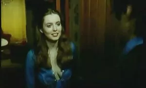 Không phải mọi nữ diễn viên jav nhật đàn ông có đủ sức mạnh tình dục hoàn toàn thỏa mãn một con bò cái. Nhưng nam này được thoải mái trong giường với hai phụ cô. Các quý cô cổ vũ của mình, với một đôi, sau đó họ bắt đầu thay thế của họ, ướt dưới làm chim.