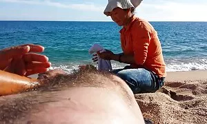 Một đáng yêu trắng đầu sinh vật với một sạch đít, làn da trắng như tuyết nhỏ ngực, chỉ tắm nắng trên ngưỡng các diễn viên sex nhật bản cửa sổ và chờ đợi cho hoàng tử của cô. Và đây là hoàng tử. Chỉ thay vì cung cấp một tay và một trái tim, tất cả mọi thứ là tầm thường hơn: vuốt ve âm vật với lưỡi của bạn và một thổi kèn, như một lời cảm ơn.