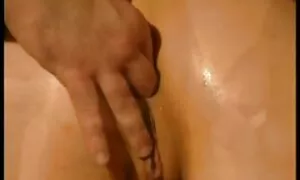 Cô biết rất rõ mà cho sex hd moi nhat các tội ác cô ấy cam kết, cô sẽ có thể trốn tránh trách nhiệm nhờ cô ấy khéo léo. Cạo đến với một hoàn thành kế hoạch của làm thế nào để nhận ra và các thám tử, vì thế cô ấy bị mất cảnh giác và đã đính hôn.